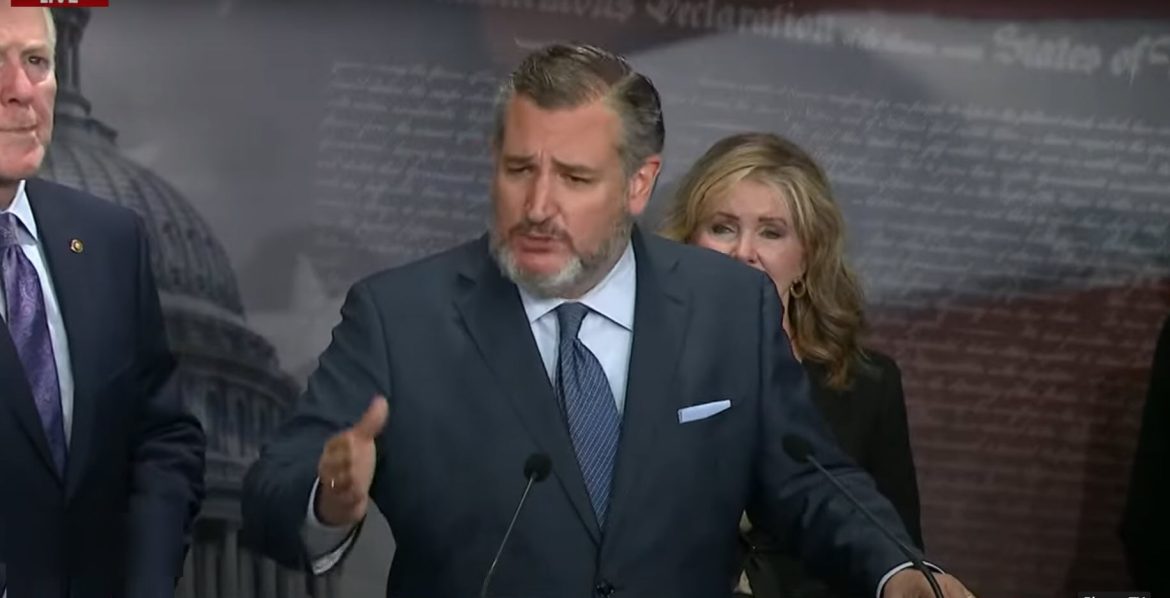 GOP Accuses Biden of Border Photo-Op, Predicts Trump's Return Would Curtail Illegal Immigration