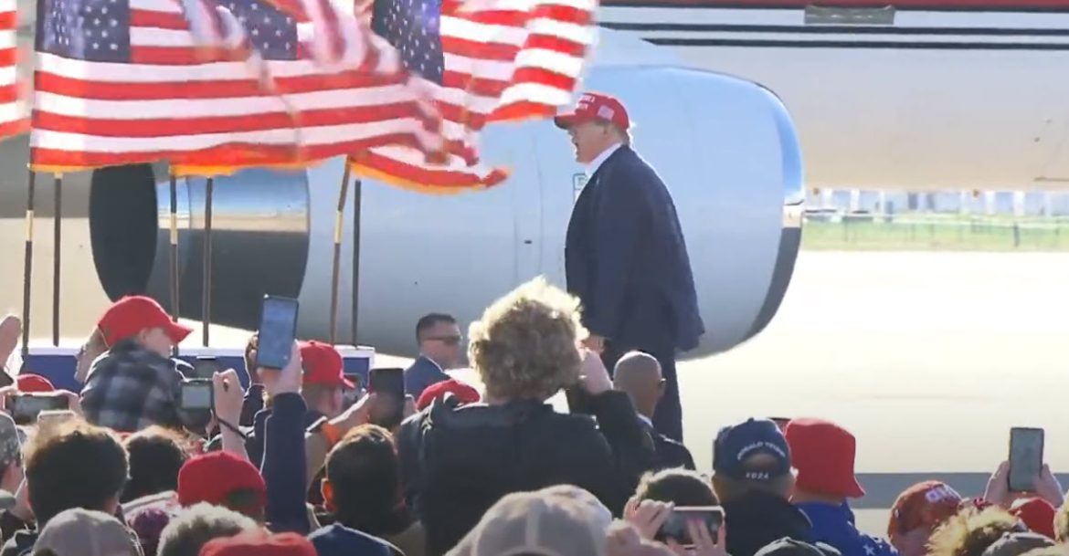 Poll Shows Majority of Americans Reject Trump's Immunity Claims