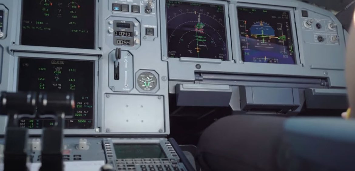 FAA and United Airlines Investigate Video of Unauthorized Access in Colorado Rockies Flight