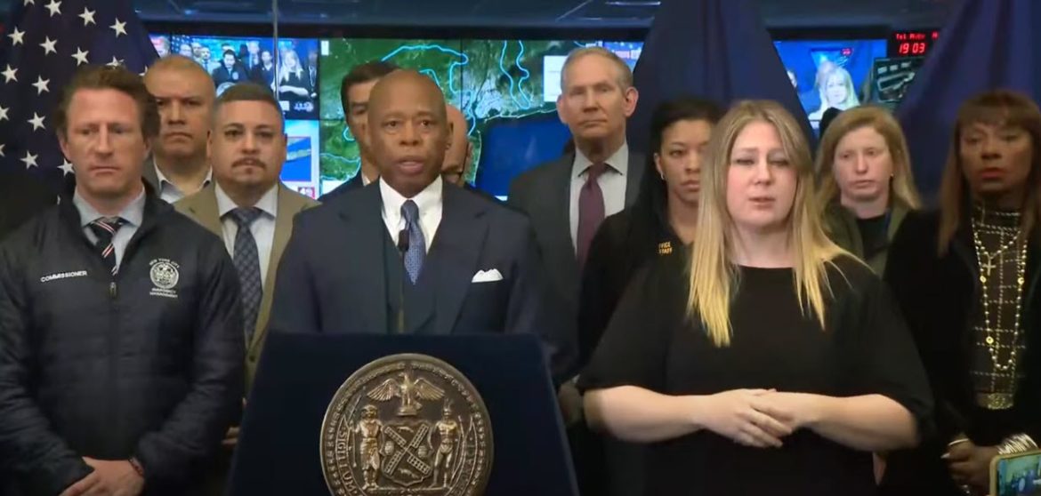 NYC Mayor Urges Calm After 4.8 Magnitude Earthquake