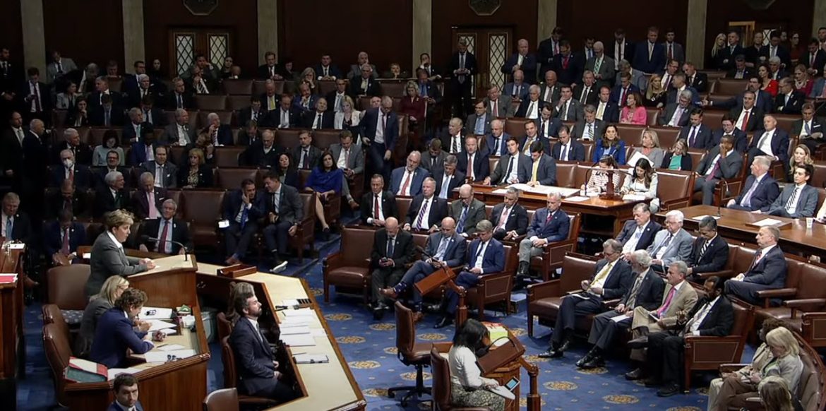 White House Urges GOP Resolution as Speaker Election Stalls, Describes Situation as "Shambolic Chaos"