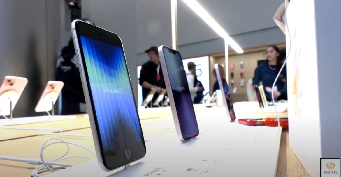 Apple Accused of Breaching EU's Digital Markets Act