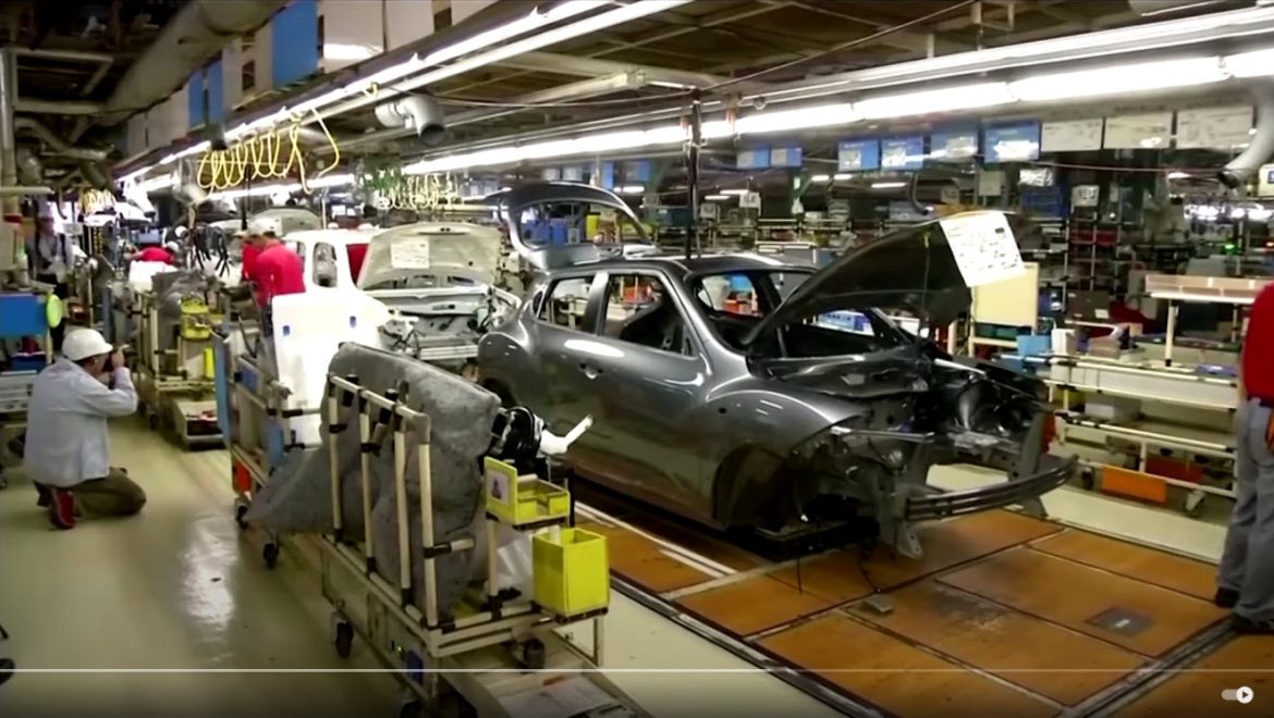 Nissan Cuts 9,000 Jobs, Lowers Profit Forecast Amid Struggles in Chinese Market